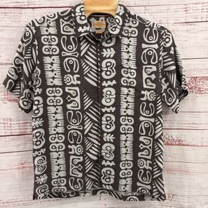 Quiksilver Waterman Collection Shirt Mens XL Short Sleeve Button Up Tribal Print